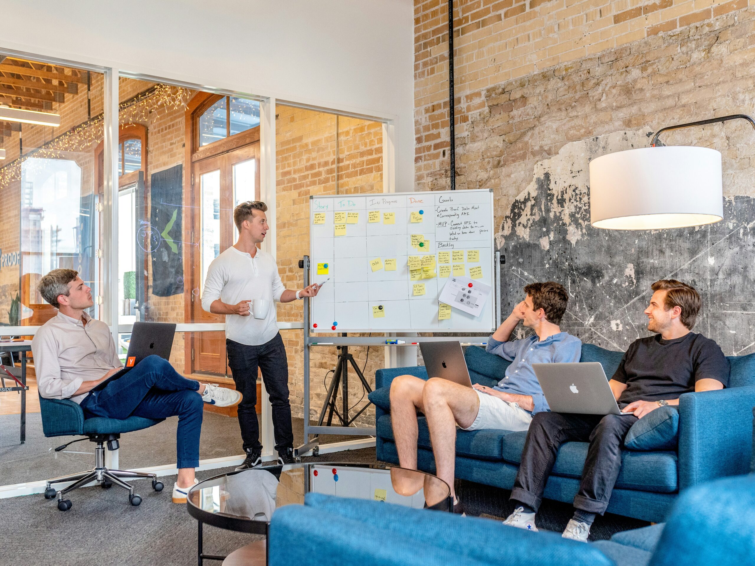 benefits of IT consulting services meeting - Cloud Cat Services LLC benefits of IT consulting services meeting